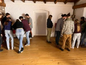 Bild_Personen_Erw_Gruppen_1